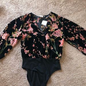 NWT Super cute velvet bell sleeve bodysuit!